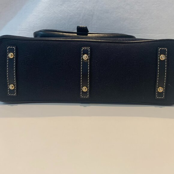 NWOT Dooney & Bourke Signature East/West Shoulder Bag Satchel - Picture 7 of 16